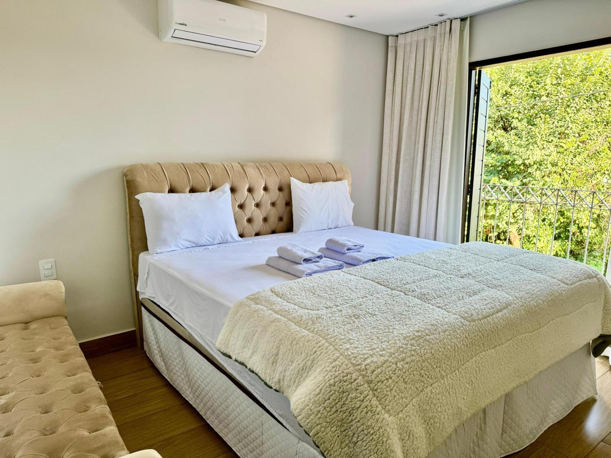 A 200m Do Centro - Da Pedra Apartamento